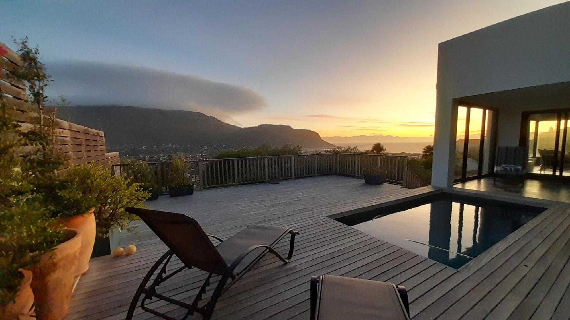 ケープタウン Luxury Modern House Western Cape Fish Hoekヴィラ エクステリア 写真